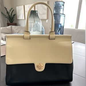 JEMMA Brand’s EMMA Traveler 39 - Black & Vanilla